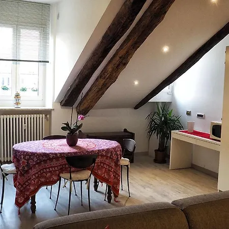 Apartament King's Nest *